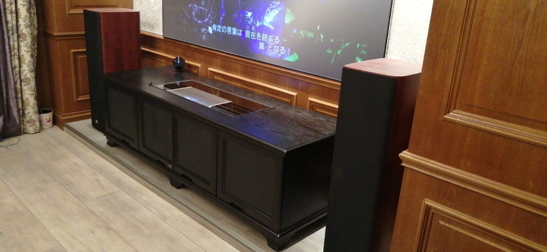 E-JOIN猛犸激光电视柜E82珍珠白现代简约激光电视柜 - E-JOIN 猛犸 - 青岛艾斯卡影音设备有限公司