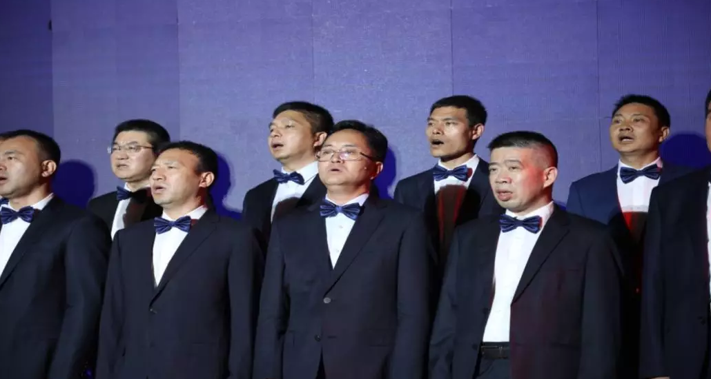 致敬祖国70华诞 谱写奶业历史辉煌 致敬祖国70华诞 谱写奶业历史辉煌