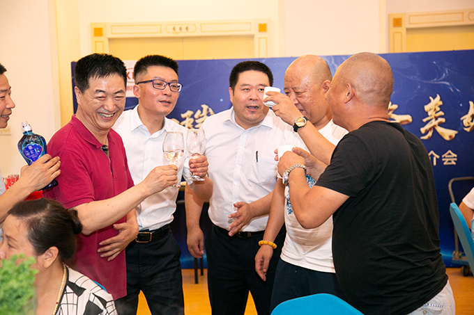 起亞福瑞迪出租車推介會圓滿落幕 起亞福瑞迪出租車推介會圓滿落幕