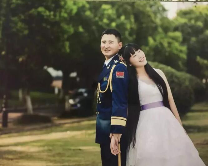 16岁女孩写的阅兵观后感火了!网友拍案叫绝:果然虎父无犬女 16岁女孩写的阅兵观后感火了!网友拍案叫绝:果然虎父无犬女