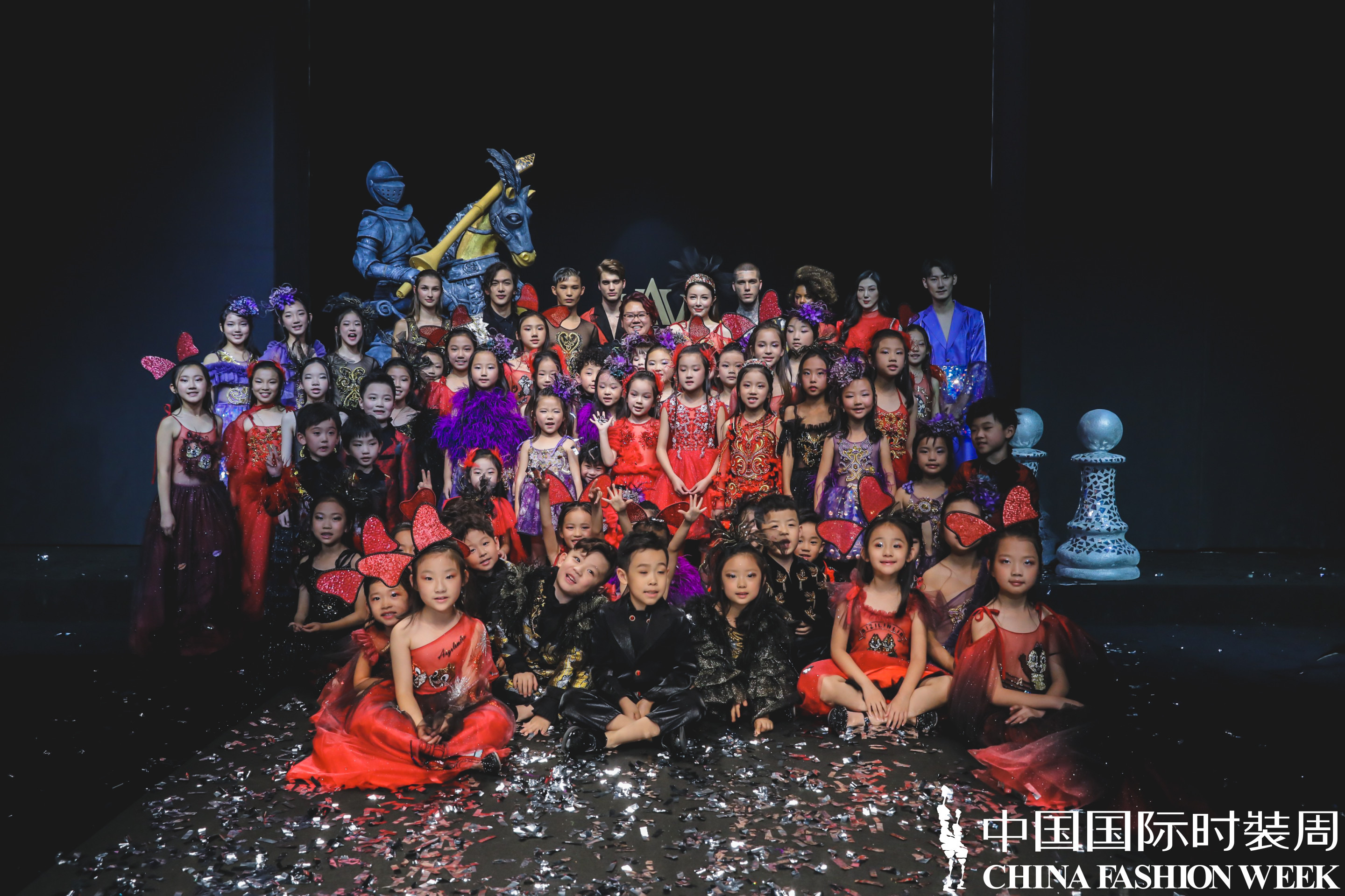 北京丰台少儿模特培训●蓓丽童模李梓钒参加AIZILINLIN儿童礼服高级定制发布会 北京丰台少儿模特培训●蓓丽童模李梓钒参加AIZILINLIN儿童礼服高级定制发布会