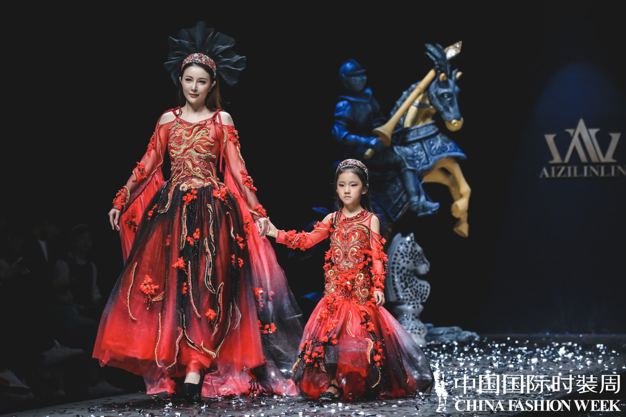 北京丰台少儿模特培训●蓓丽童模李梓钒参加AIZILINLIN儿童礼服高级定制发布会 北京丰台少儿模特培训●蓓丽童模李梓钒参加AIZILINLIN儿童礼服高级定制发布会