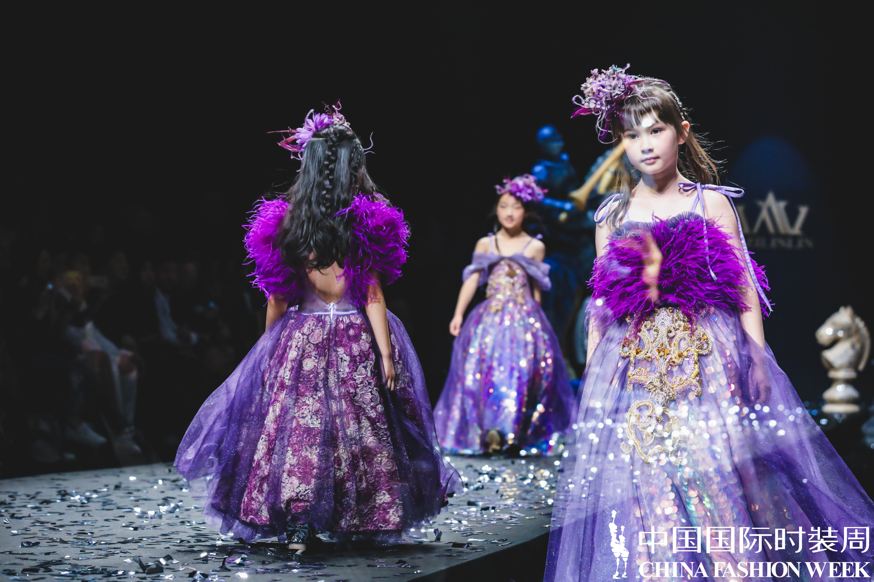 北京丰台少儿模特培训●蓓丽童模李梓钒参加AIZILINLIN儿童礼服高级定制发布会 北京丰台少儿模特培训●蓓丽童模李梓钒参加AIZILINLIN儿童礼服高级定制发布会