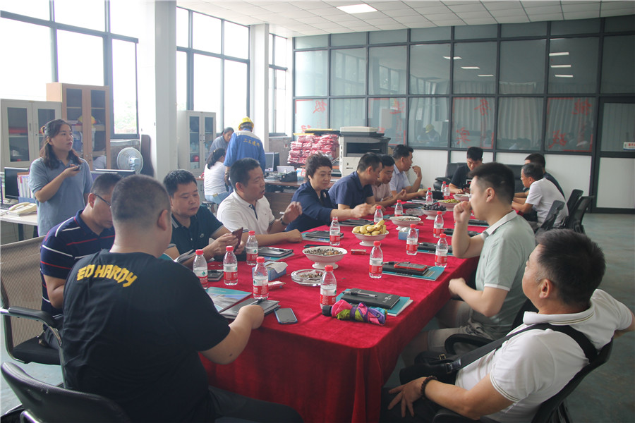 Zhongyuan District Federation of Industry and Commerce leaders visited Changxing Steel Structure