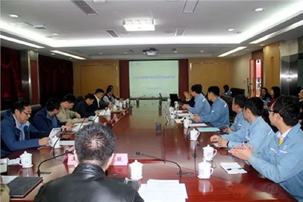 公司开发单螺杆压缩机组项目通过总部鉴定