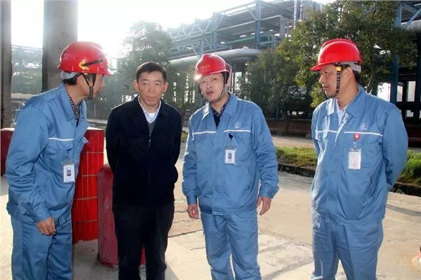 公司开发单螺杆压缩机组项目通过总部鉴定