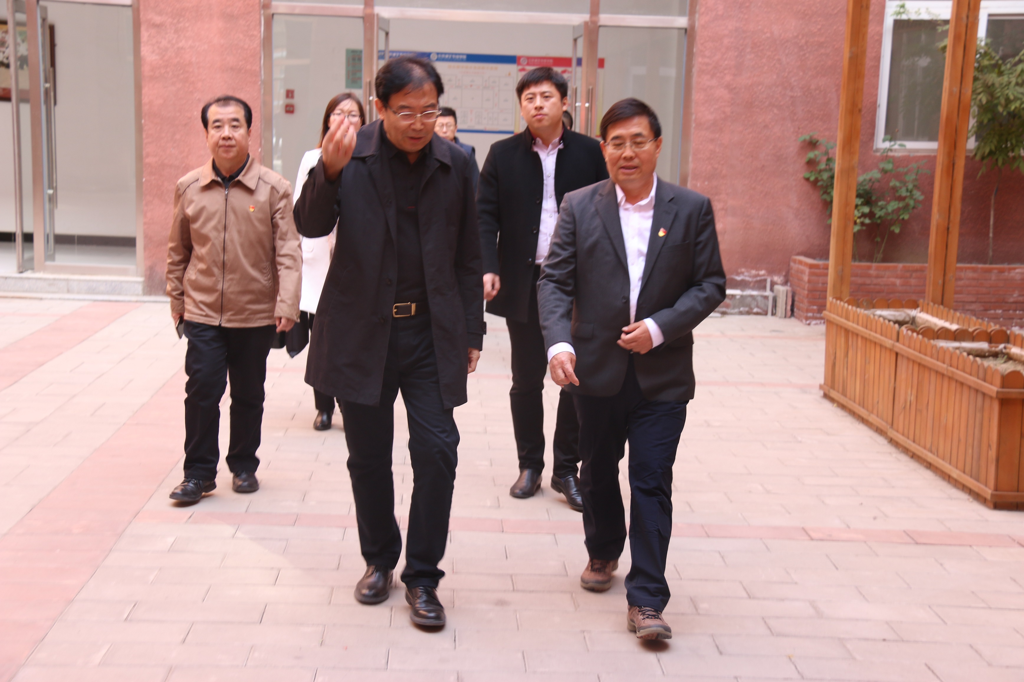 市纪委市监委驻市委教育工委市教委纪检监察组组长王文生同志莅临我院