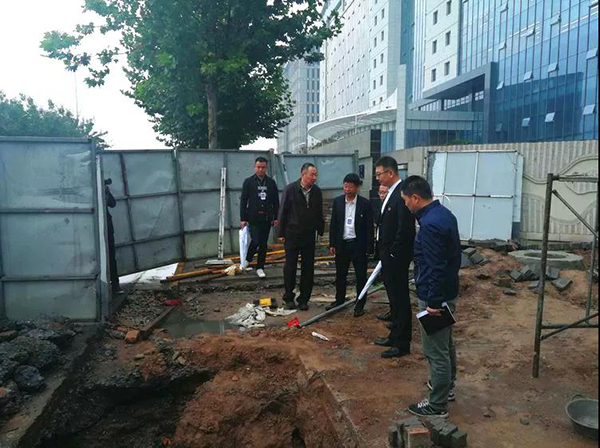 雁塔促发展,bob棋牌助卓越丨雁塔区领导莅临bob棋牌生物科技产业园调研 雁塔促发展,bob棋牌助卓越丨雁塔区领导莅临bob棋牌生物科技产业园调研