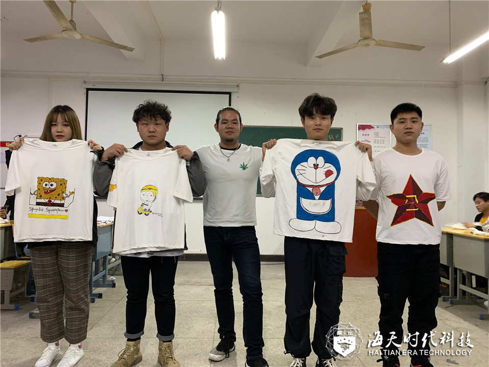 湖北工程ballbet贝博app下载BB平台建筑装饰工程技术专业举办手工设计比赛 湖北工程ballbet贝博app下载BB平台建筑装饰工程技术专业举办手工设计比赛