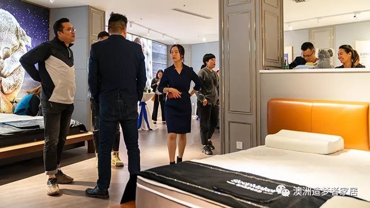 比双11更燃爆的总裁“价”到签售会 比双11更燃爆的总裁“价”到签售会