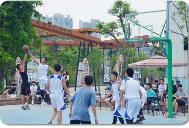 上坤校园友谊篮球赛 上坤校园友谊篮球赛
