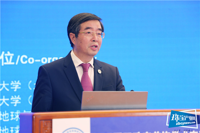 开启创新、智能、融合、共赢的珠宝科技新时代 ——2019中国国际珠宝首饰学术交流会在北京召开 开启创新、智能、融合、共赢的珠宝科技新时代 ——2019中国国际珠宝首饰学术交流会在北京召开