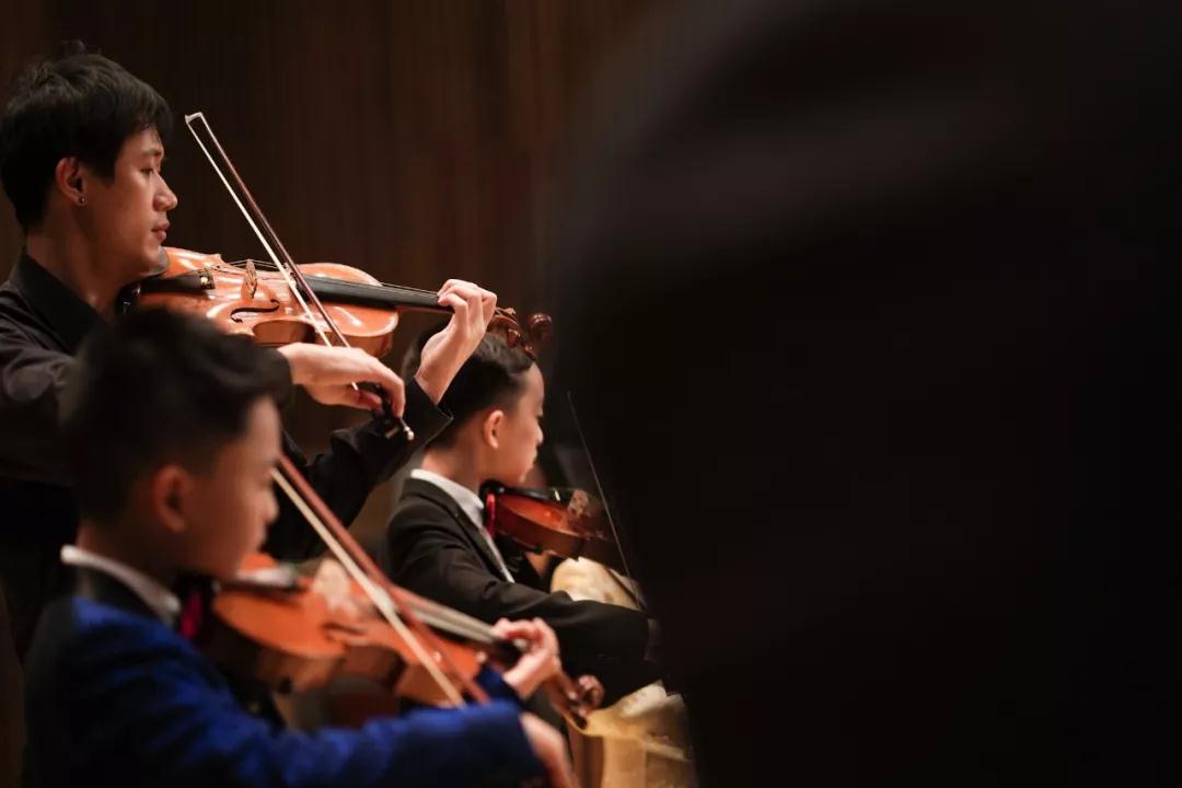 孩子们的剧院舞台丨光芒照亮前路,Solo Show站上梦想开始的舞台 孩子们的剧院舞台丨光芒照亮前路,Solo Show站上梦想开始的舞台