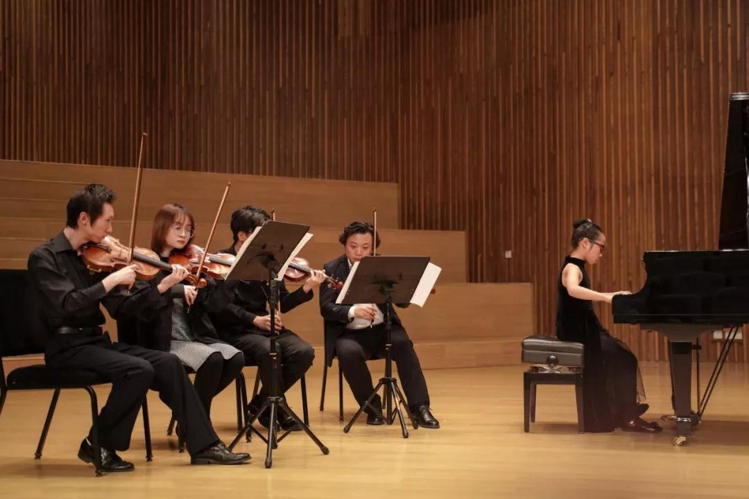 孩子们的剧院舞台丨光芒照亮前路,Solo Show站上梦想开始的舞台 孩子们的剧院舞台丨光芒照亮前路,Solo Show站上梦想开始的舞台