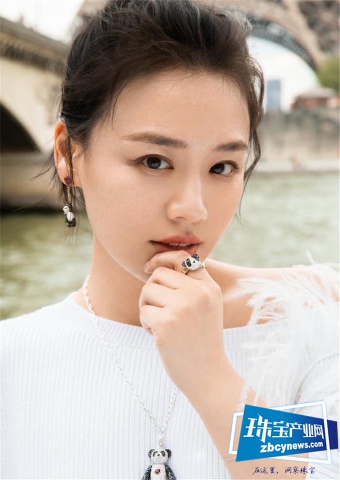 当鬼马影后碰上极具中国风的珠宝,感受马思纯与Qeelin的非凡演绎 当鬼马影后碰上极具中国风的珠宝,感受马思纯与Qeelin的非凡演绎