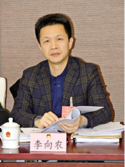 人物专访 | 不记做过的 只惦记要做的——市人大代表李向农履职风采记 人物专访 | 不记做过的 只惦记要做的——市人大代表李向农履职风采记