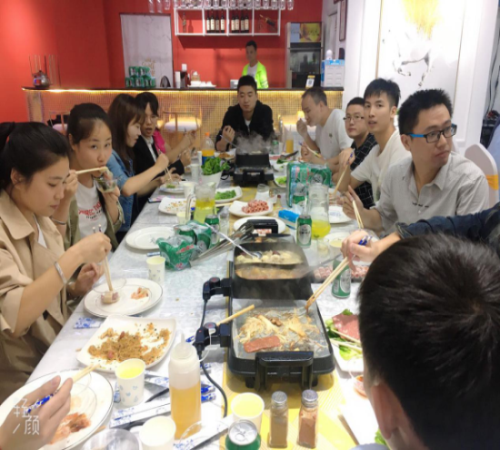10月华瀚激光科技有限公司轰趴团建活动 10月华瀚激光科技有限公司轰趴团建活动