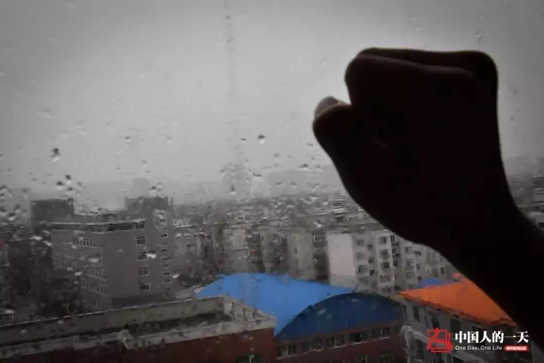 '一切慢慢来,妈妈陪你!'一组照片记录高三孩子的历练与成长,泪崩! '一切慢慢来,妈妈陪你!'一组照片记录高三孩子的历练与成长,泪崩!