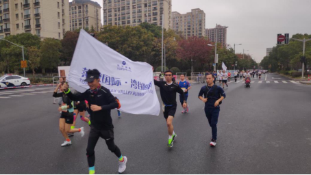 遇见更好的自己 | 莱蒙国际跑团征战杨浦新江湾半马