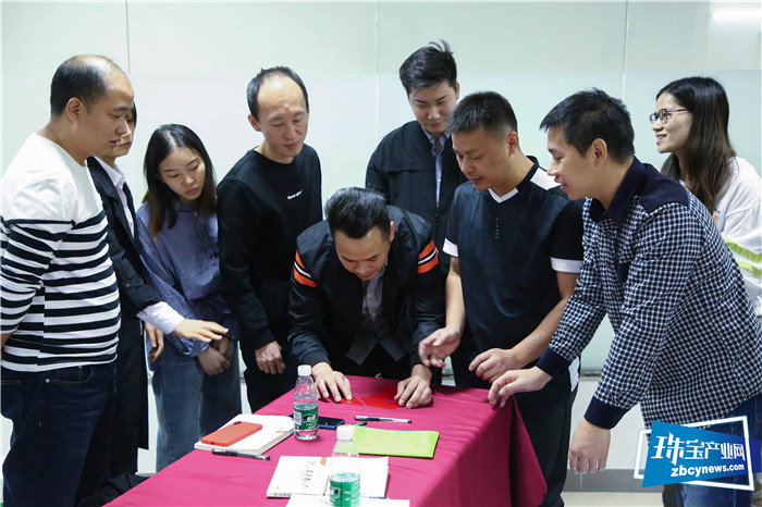 深圳市总工会送教上门 金弘珠宝《企业班组长培训》圆满落幕 深圳市总工会送教上门 金弘珠宝《企业班组长培训》圆满落幕