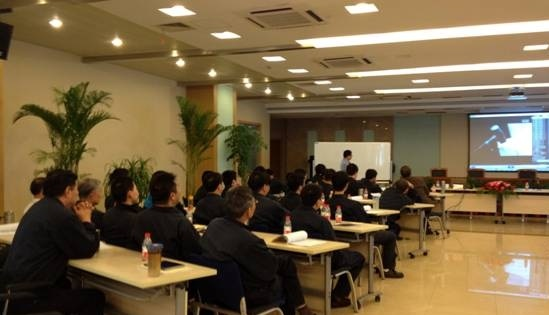 9月26日,公司人力资源部与装配车间联合举办了“车间一线员工质量意识提升”培训 9月26日,公司人力资源部与装配车间联合举办了“车间一线员工质量意识提升”培训