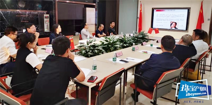 “不忘初心·牢记使命”主题教育暨贯彻党的十九届四中全会精神学习活动举行 “不忘初心·牢记使命”主题教育暨贯彻党的十九届四中全会精神学习活动举行