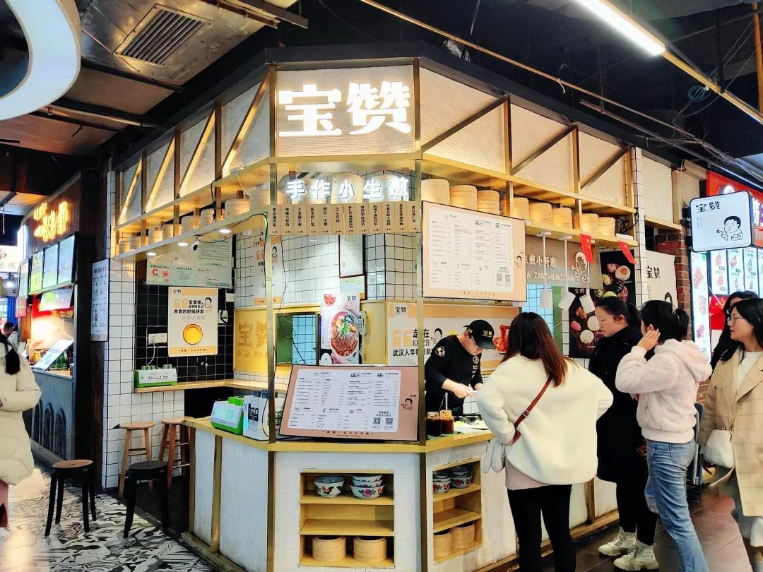 人才爆发！全市近万名硕博院士齐聚光谷星河雕塑竟是为了…