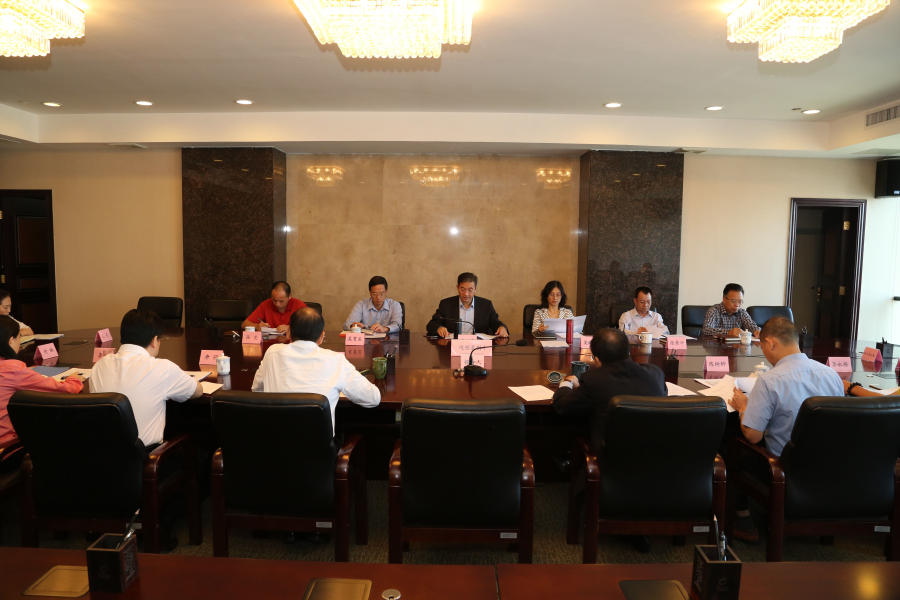 集团党委中心组传达学习党的十八届六中全会精神 集团党委中心组传达学习党的十八届六中全会精神