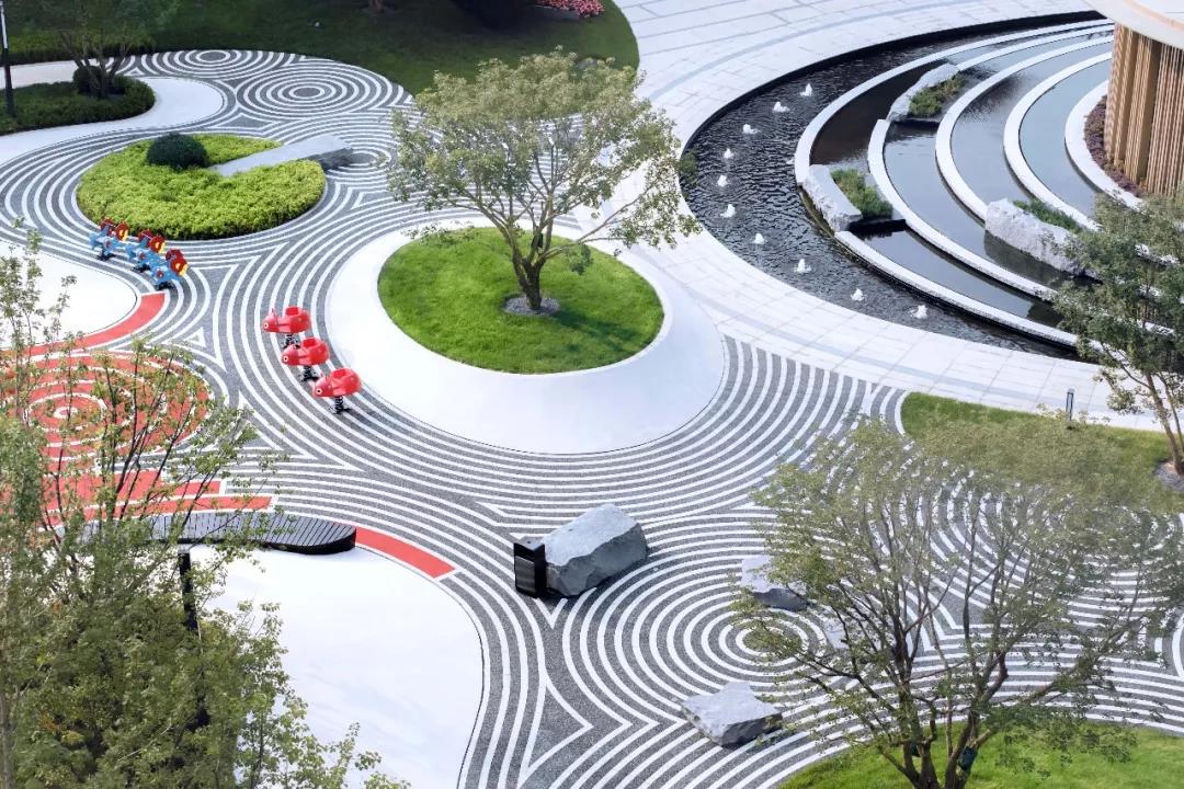 这么美的园路,实用又极具个性化,你家别墅也可以拥有 这么美的园路,实用又极具个性化,你家别墅也可以拥有