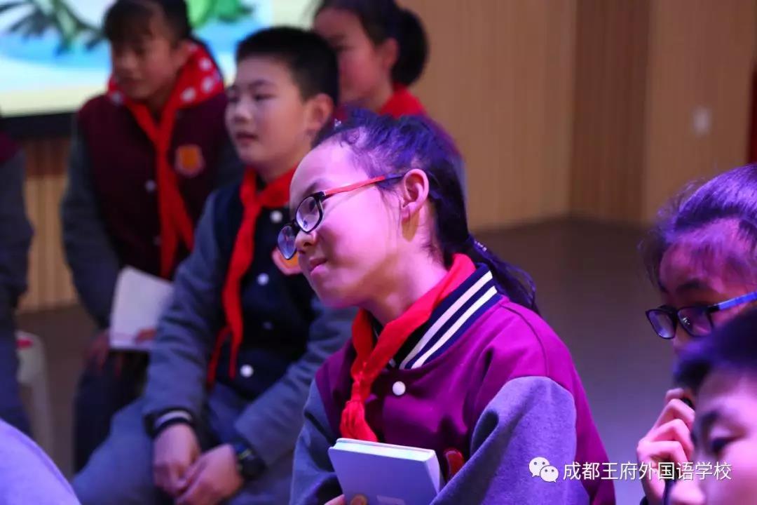 “努力生长,阳光绽放”——成都王府幸福校园心理课开课啦! “努力生长,阳光绽放”——成都王府幸福校园心理课开课啦!
