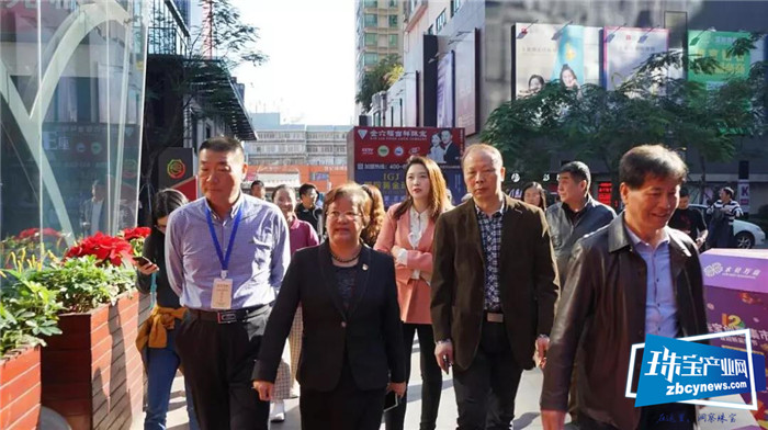 2019年第十届“品鉴岭南”中国著名作家广东行走进水贝万山活动圆满结束 2019年第十届“品鉴岭南”中国著名作家广东行走进水贝万山活动圆满结束