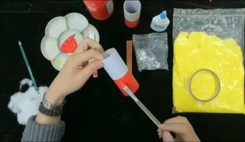 莱孚+亲子手工课堂 | 圣诞节怎么过？不如在家和宝宝一起DIY圣诞老人