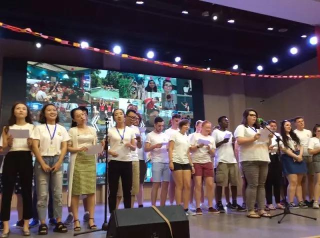 毕营才艺表演 | 成都王府外国语学校举行第一期外教公益夏令营毕营仪式 毕营才艺表演 | 成都王府外国语学校举行第一期外教公益夏令营毕营仪式