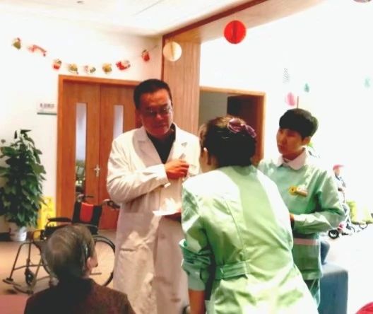 国寿社区养老周报：迎冬至 一家亲