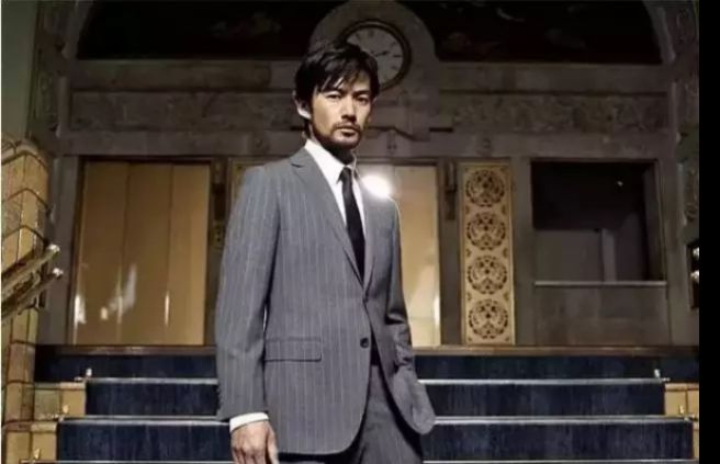 中国明星不会穿西服? 中国明星不会穿西服?