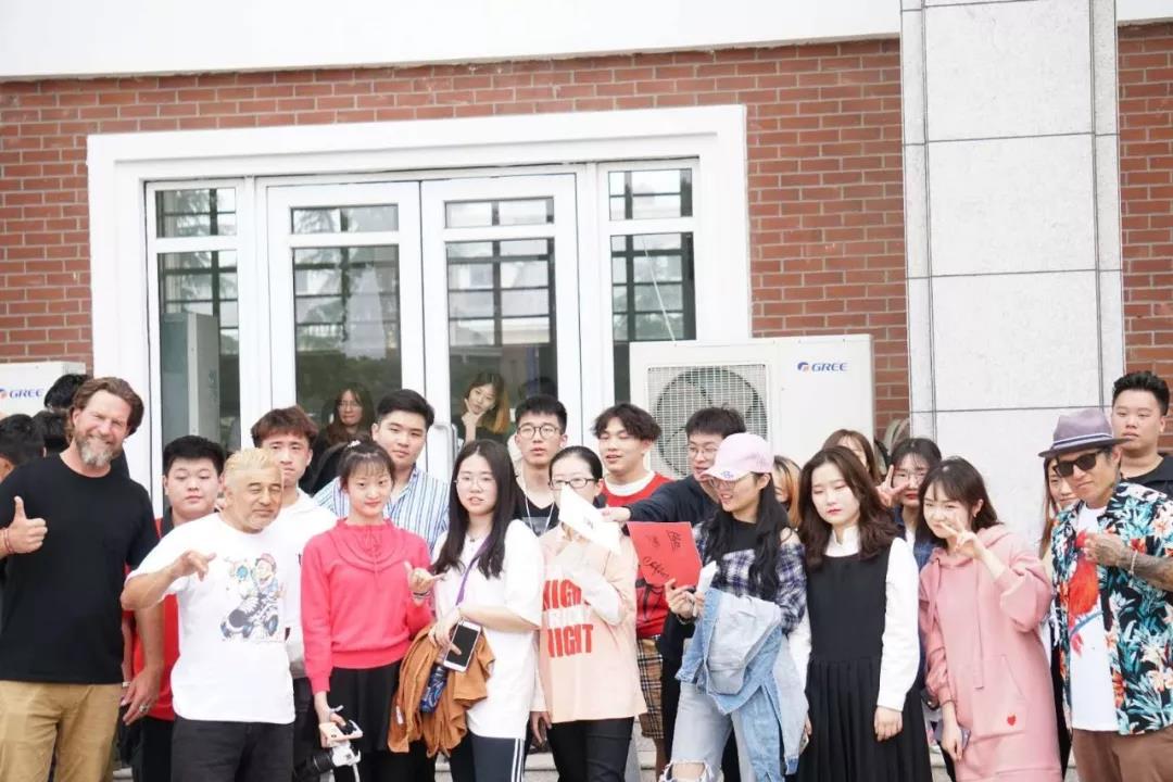 世界潮牌Vans,立达学院“滑出”新潮流! 世界潮牌Vans,立达学院“滑出”新潮流!