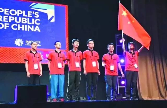 温暖圣诞丨这一年你和荆楚潮的故事,满满的回忆!(超值好礼放送) 温暖圣诞丨这一年你和荆楚潮的故事,满满的回忆!(超值好礼放送)