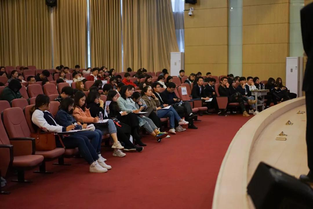 精于思美于言,秀于心慧于口——第五届群英杯辩论赛 精于思美于言,秀于心慧于口——第五届群英杯辩论赛