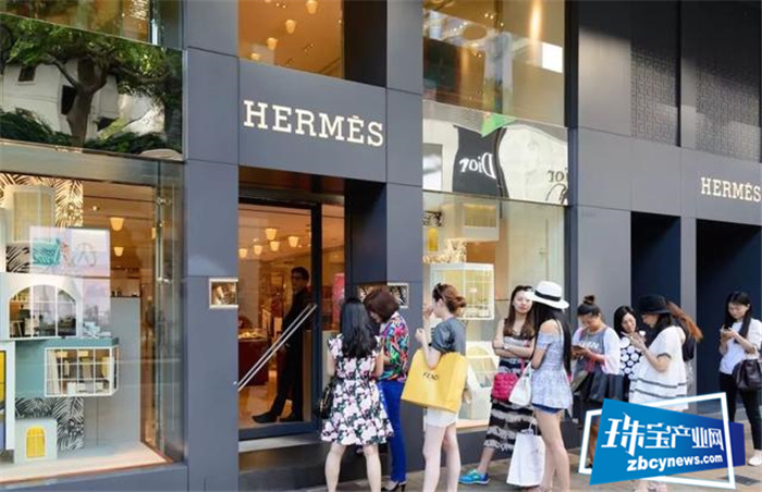 中国人这么能买奢侈品,2020年会继续吗? 中国人这么能买奢侈品,2020年会继续吗?