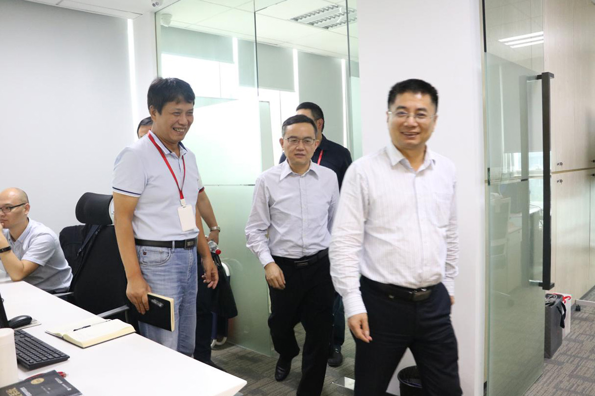 热烈欢迎新余市政府徐鸿常务副市长一行 莅临我司视察指导工作 热烈欢迎新余市政府徐鸿常务副市长一行 莅临我司视察指导工作