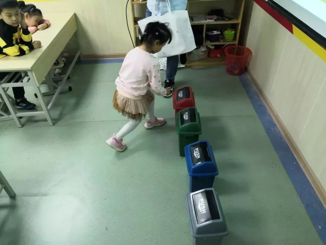 2019,孩子们写了一本故事书,请查收 2019,孩子们写了一本故事书,请查收
