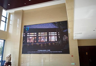 重庆涪陵榨菜总部LED高清显示屏P1.25租赁箱体（奥马哈）