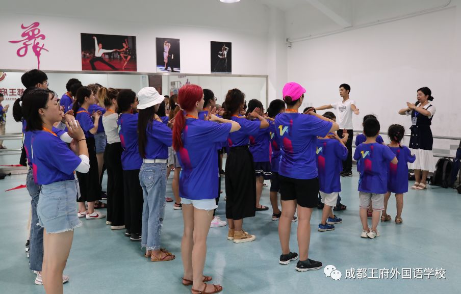 光华社区国际文化交流周走进成都王府外国语学校 光华社区国际文化交流周走进成都王府外国语学校