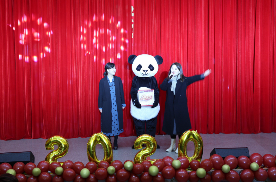 献礼青春 筑梦未来——成都王府初中部庆元旦文艺汇演活动 献礼青春 筑梦未来——成都王府初中部庆元旦文艺汇演活动