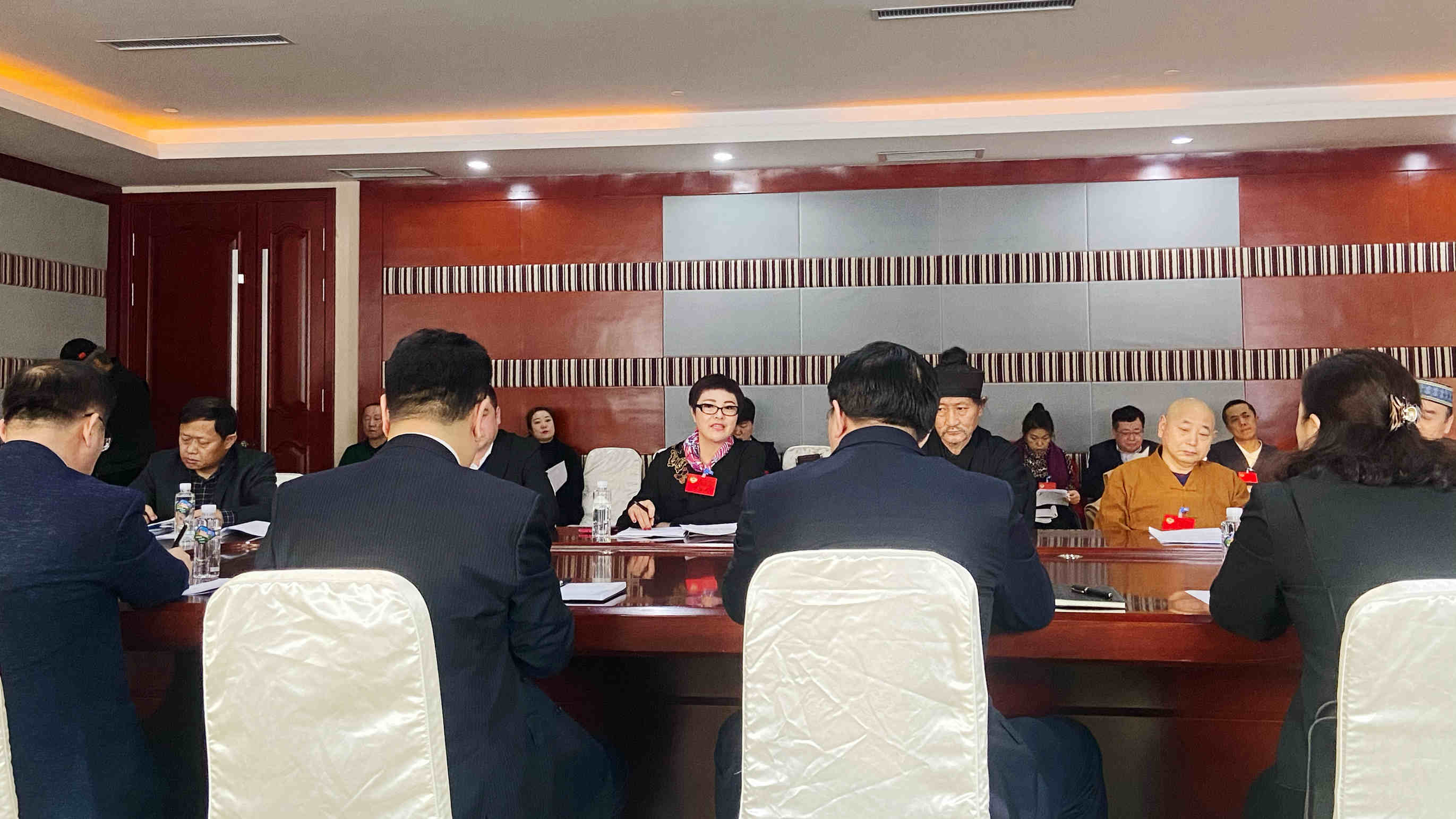 北京英国威廉希尔公司鸿图科技集团有限公司董事长魏丽虹参加中国人民政治协商会议双鸭山市第十一届委员会第四次会议 北京英国威廉希尔公司鸿图科技集团有限公司董事长魏丽虹参加中国人民政治协商会议双鸭山市第十一届委员会第四次会议