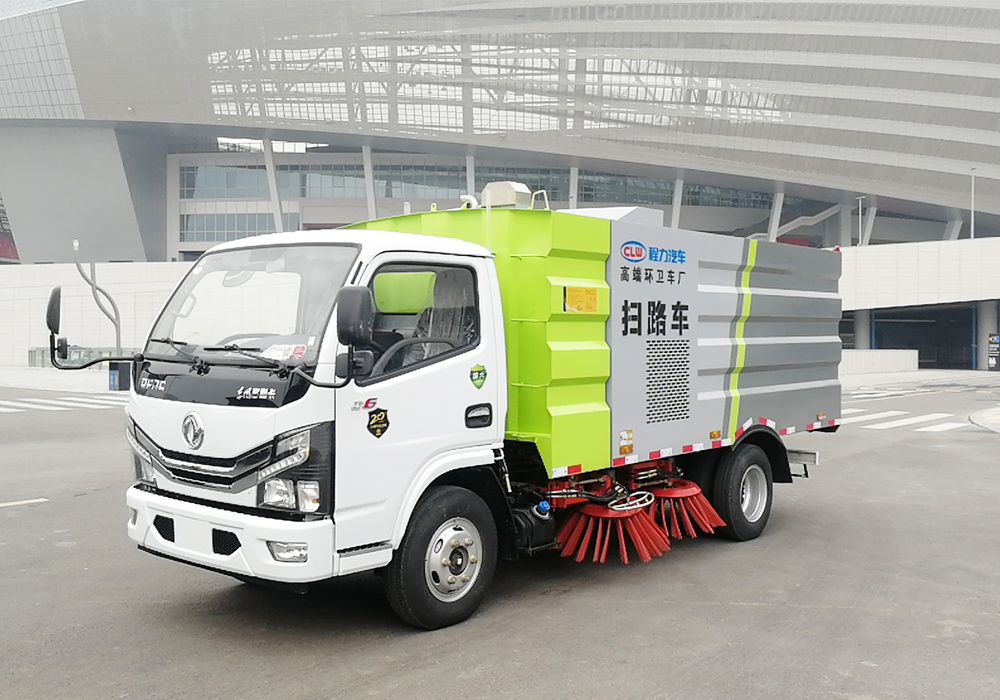 郑州奥体体育万博app下载 洗地车 高压冲洗车扫雪机交机完成 河南环美环保 郑州奥体体育万博app下载 洗地车 高压冲洗车扫雪机交机完成 河南环美环保