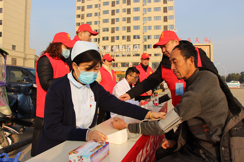 长丰县中医院开展慰问2020年 返乡民众志愿服务