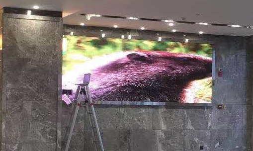 郑州市碧贵园龙城售楼处LED室内全彩屏专用P2.0全彩板（奥马哈）