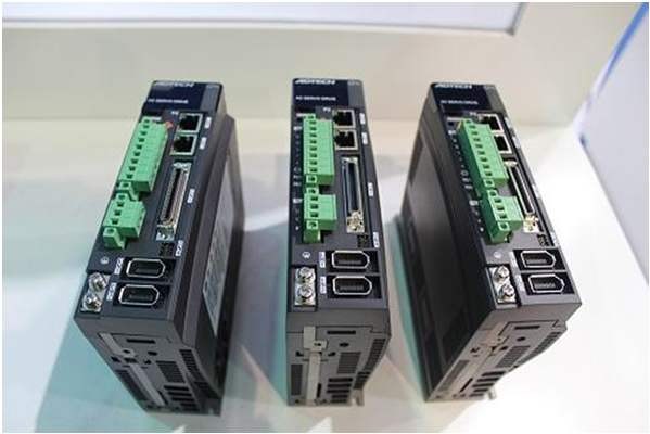 步進電機總線控制與脈沖控制的區別
