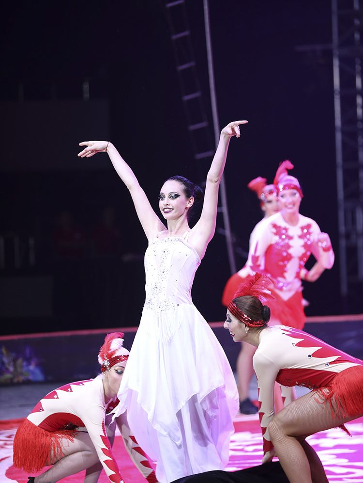 独门绝技——美女变老虎 独门绝技——美女变老虎